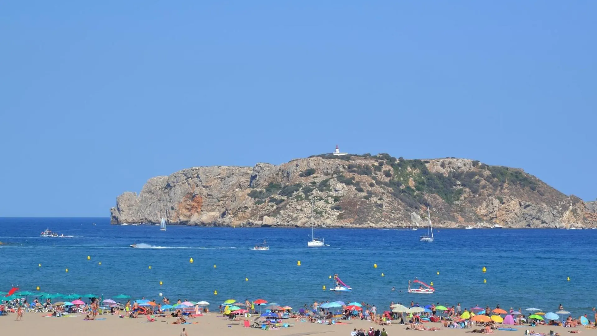 Apartamento En Primera Linea Playa Con Piscina Y Vista Al Mar - L'Estartit, Centro - Es-323-71 Torroella De Montgri Apartment